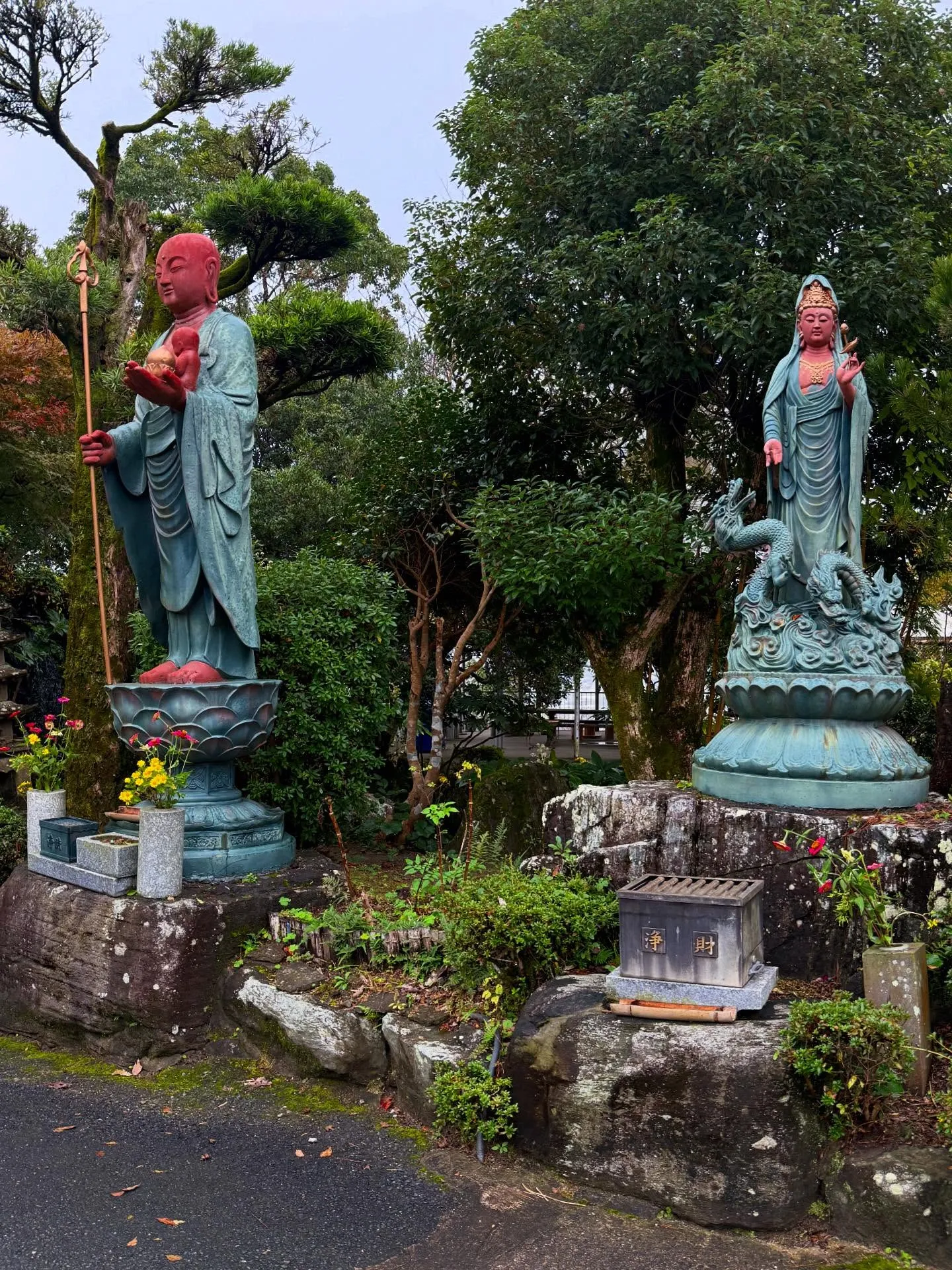 月に一度の大事なお参り。